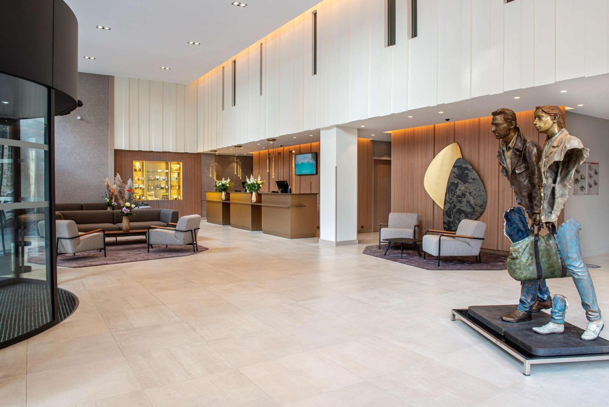 Hotel Radisson Blu Hotel, Centre 4*